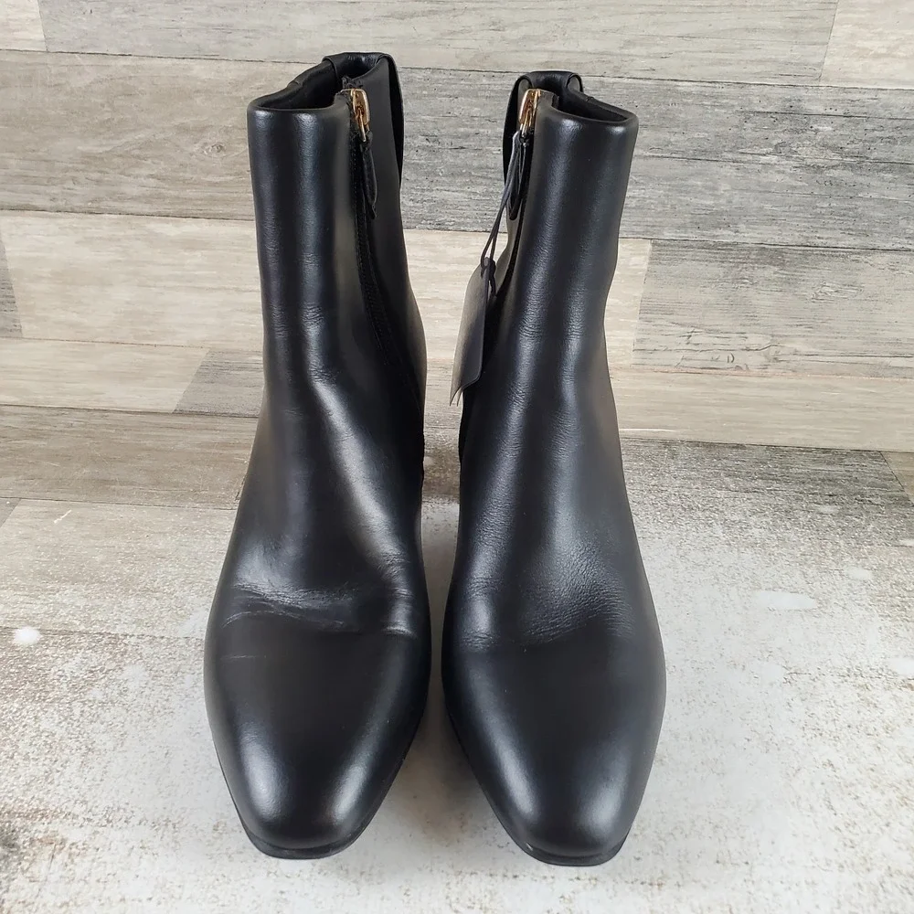 AEROSOLES new without